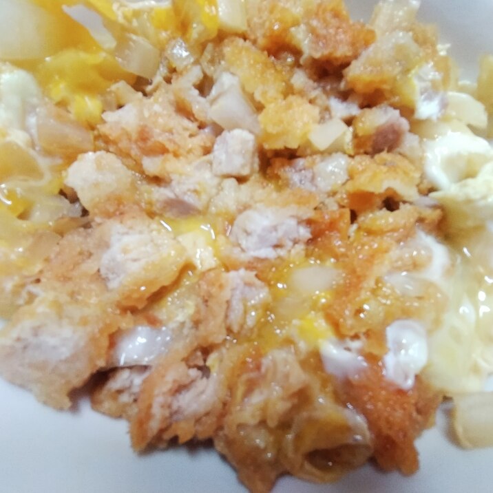 豚カツ玉ねぎ玉子とじ丼